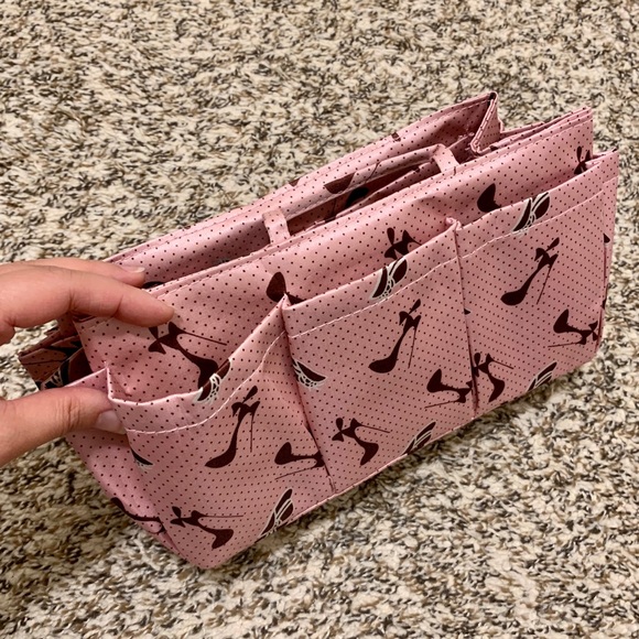 Makeup / Cosmetic Organizer Bag - Picture 4 of 8